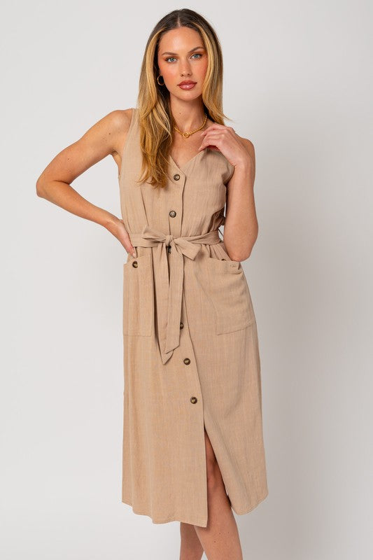 Sleeveless Button-Down Dress!