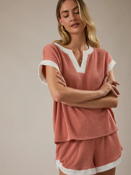Contrast Band Point Short Sleeve Knit Top and Shorts