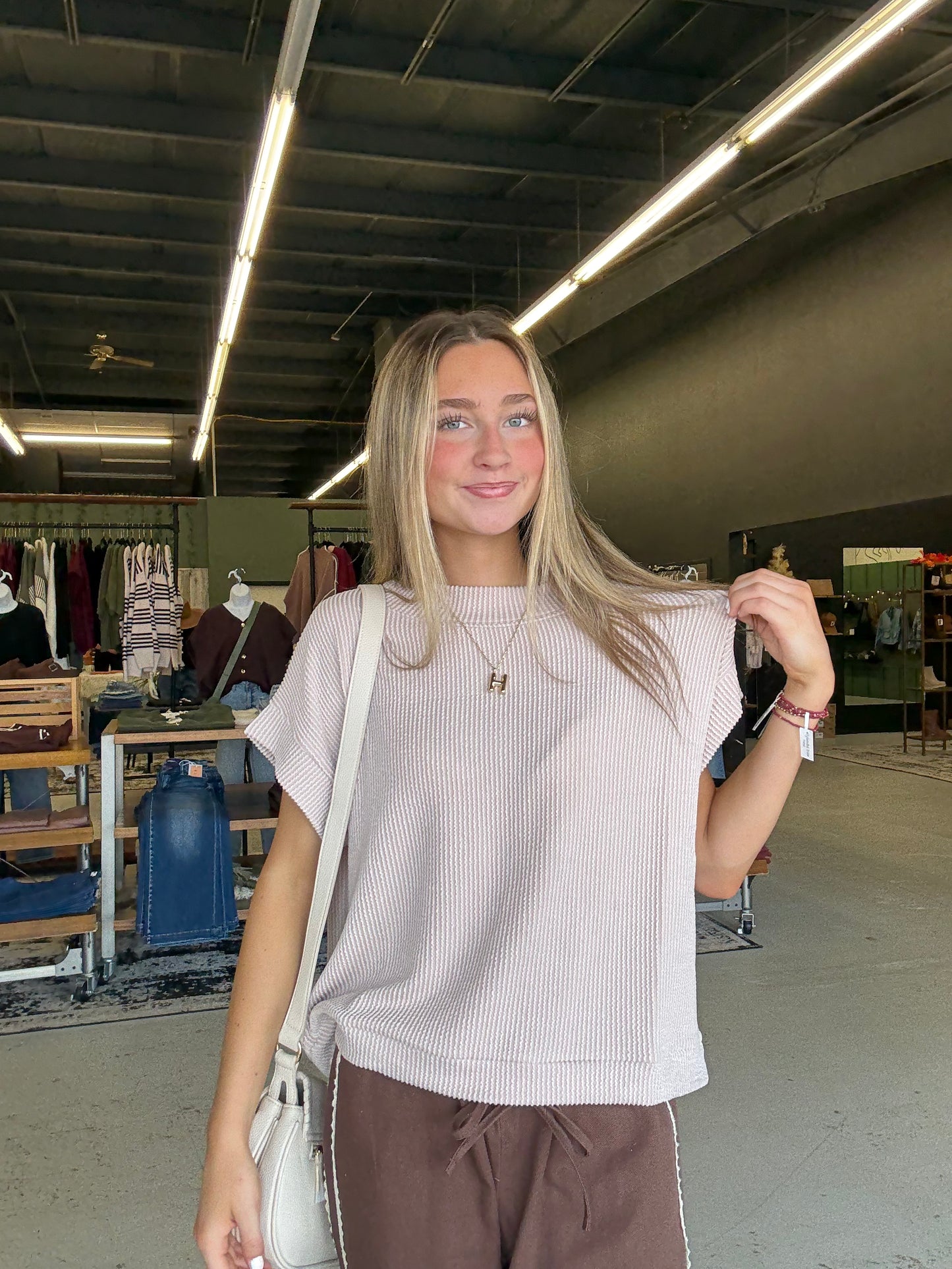 Everyday Basic Ribbed Tee!