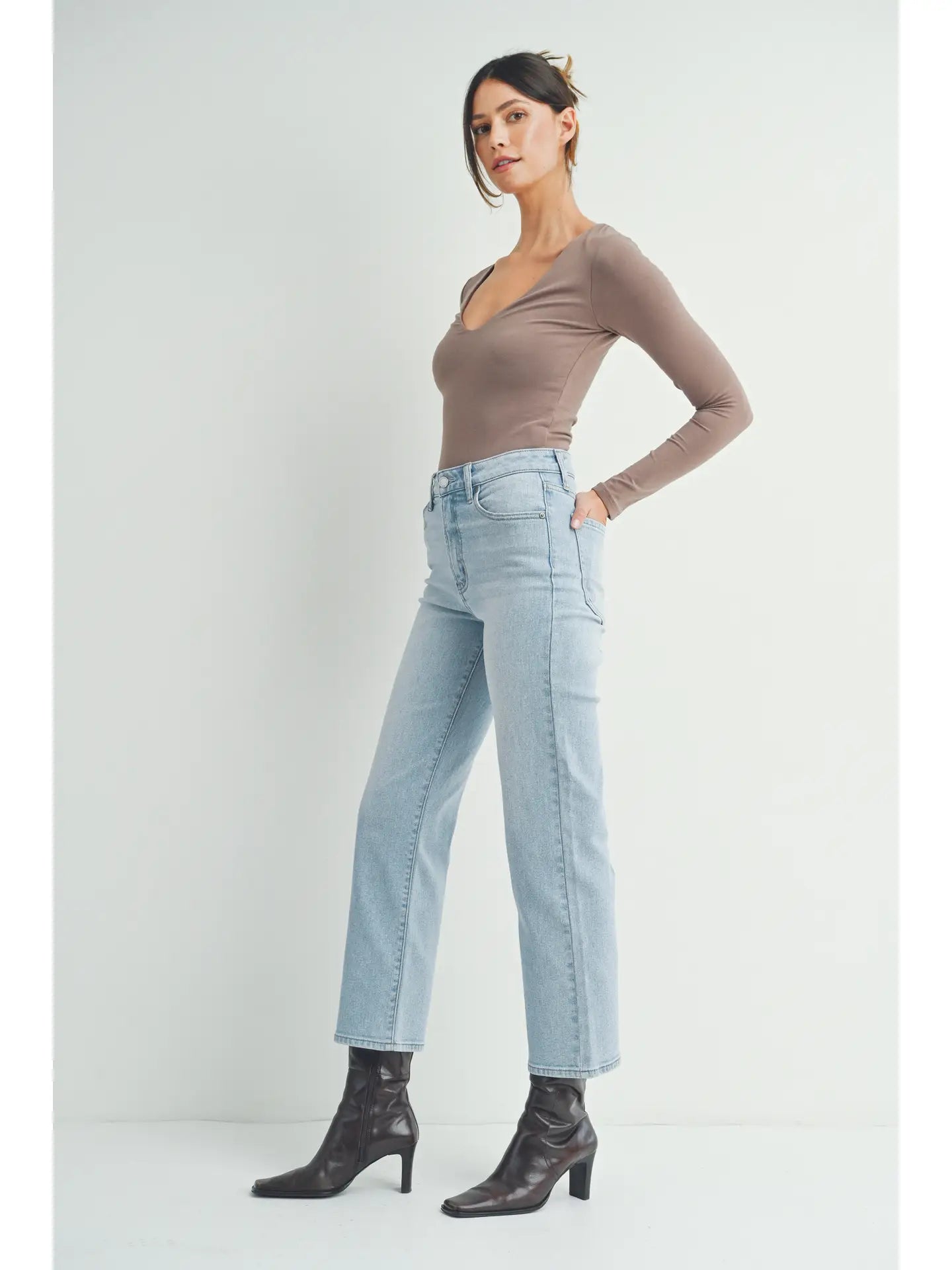 Lt - Vintage Straight