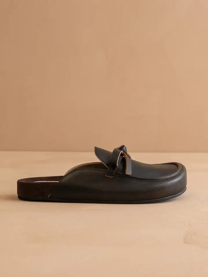 The Stevie | Distressed Black Tie Fall Mule Loafer