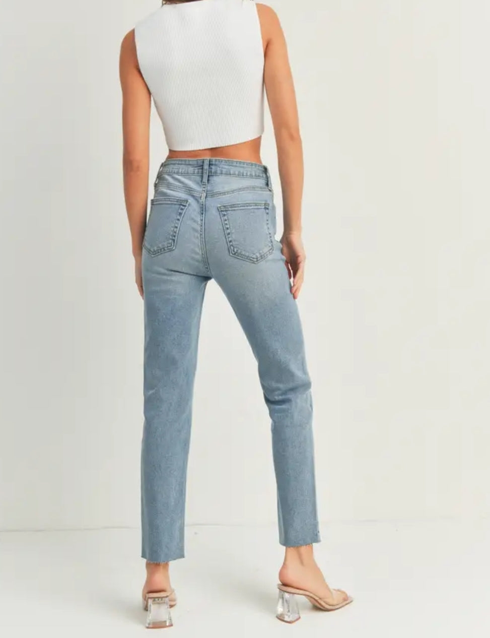 JP161 - Lt - Classic Straight