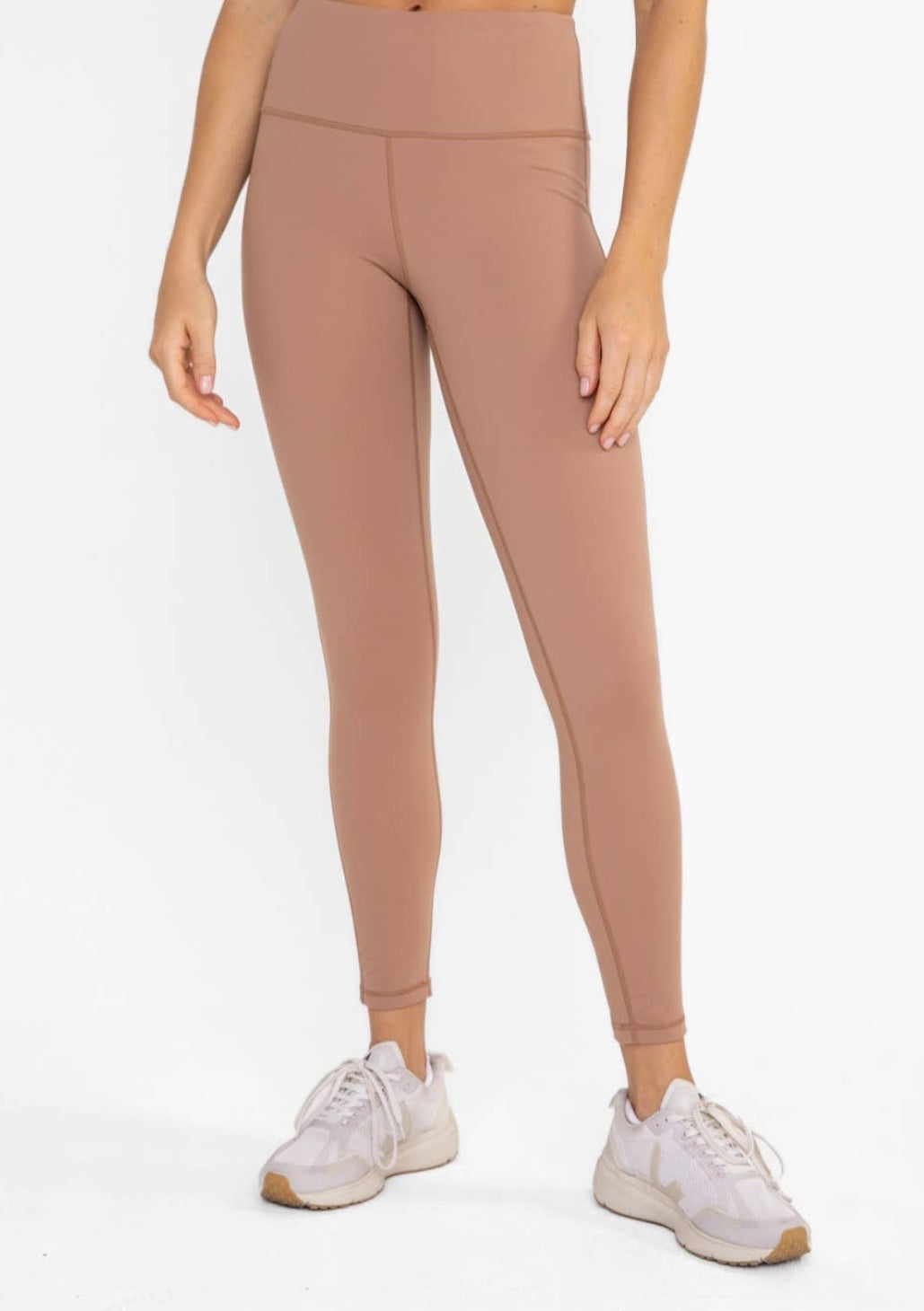 Bronze - Performance Essential Highwaist Leggings - Nude