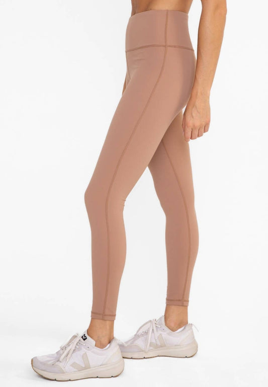 Bronze - Performance Essential Highwaist Leggings - Nude