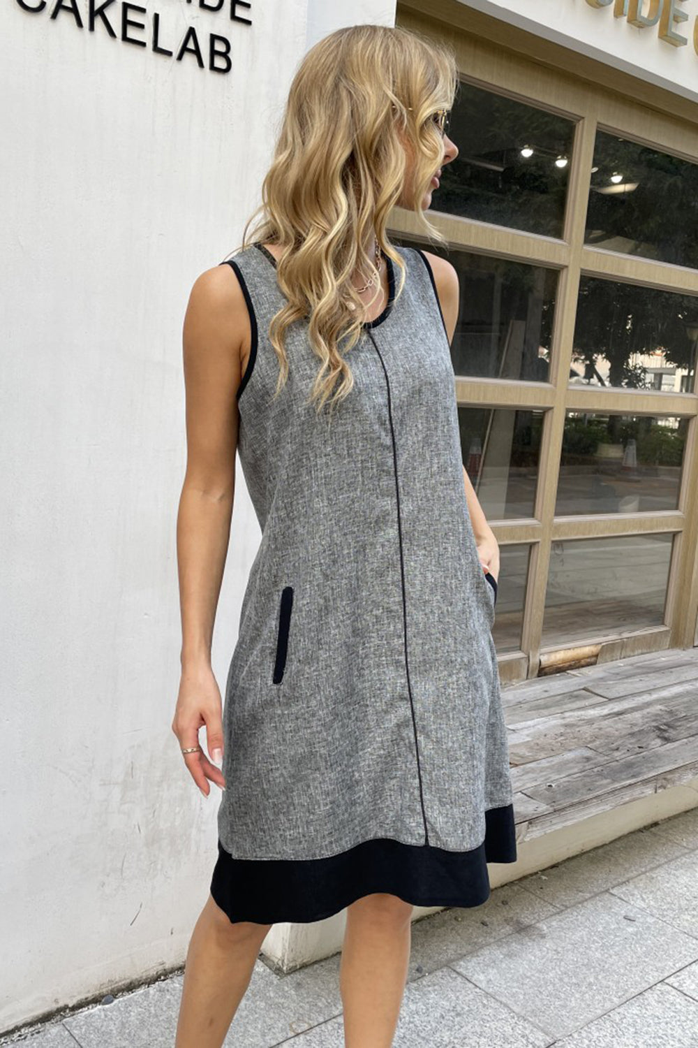 Pre-Order Contrast Trim Round Neck Dress