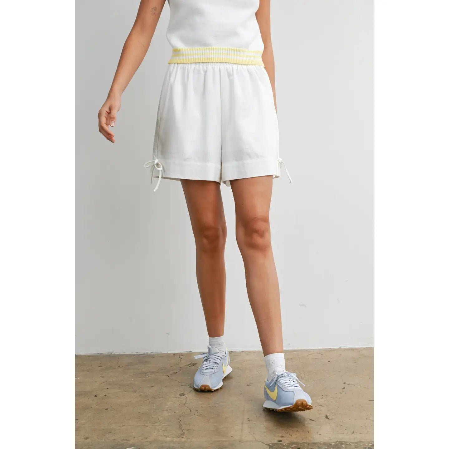Elastic Waist Tie Hem Shorts