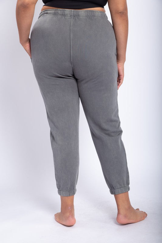 CURVY Mineral-Washed Ribbed Billow Cuffed Joggers