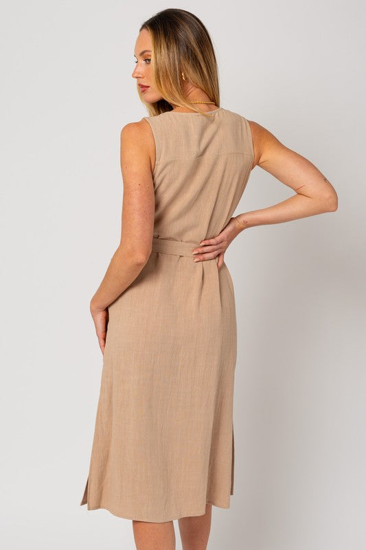 Sleeveless Button-Down Dress!