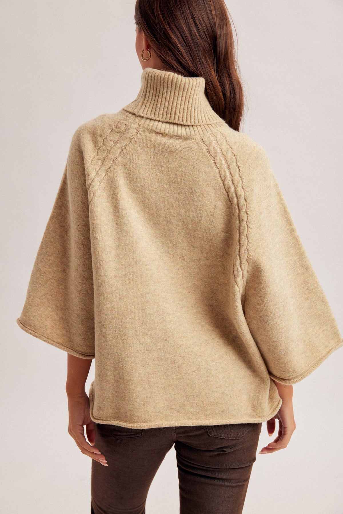 Mini Cable On The Arm Hole Line Turtle Neck Sweater