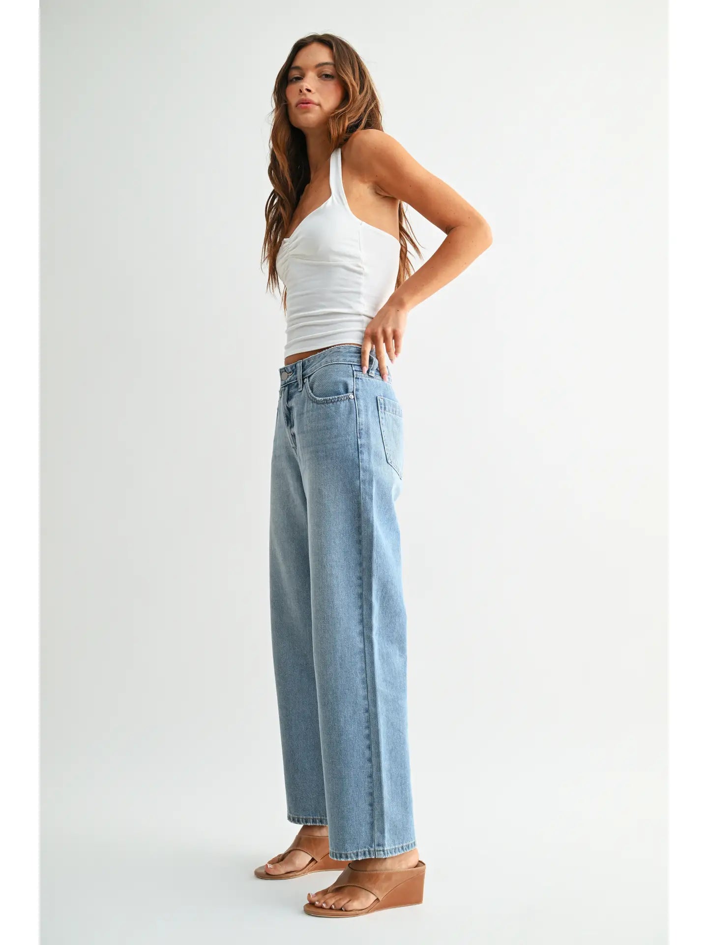 High Rise Loose Fit Straight - Light Denim - DP901N