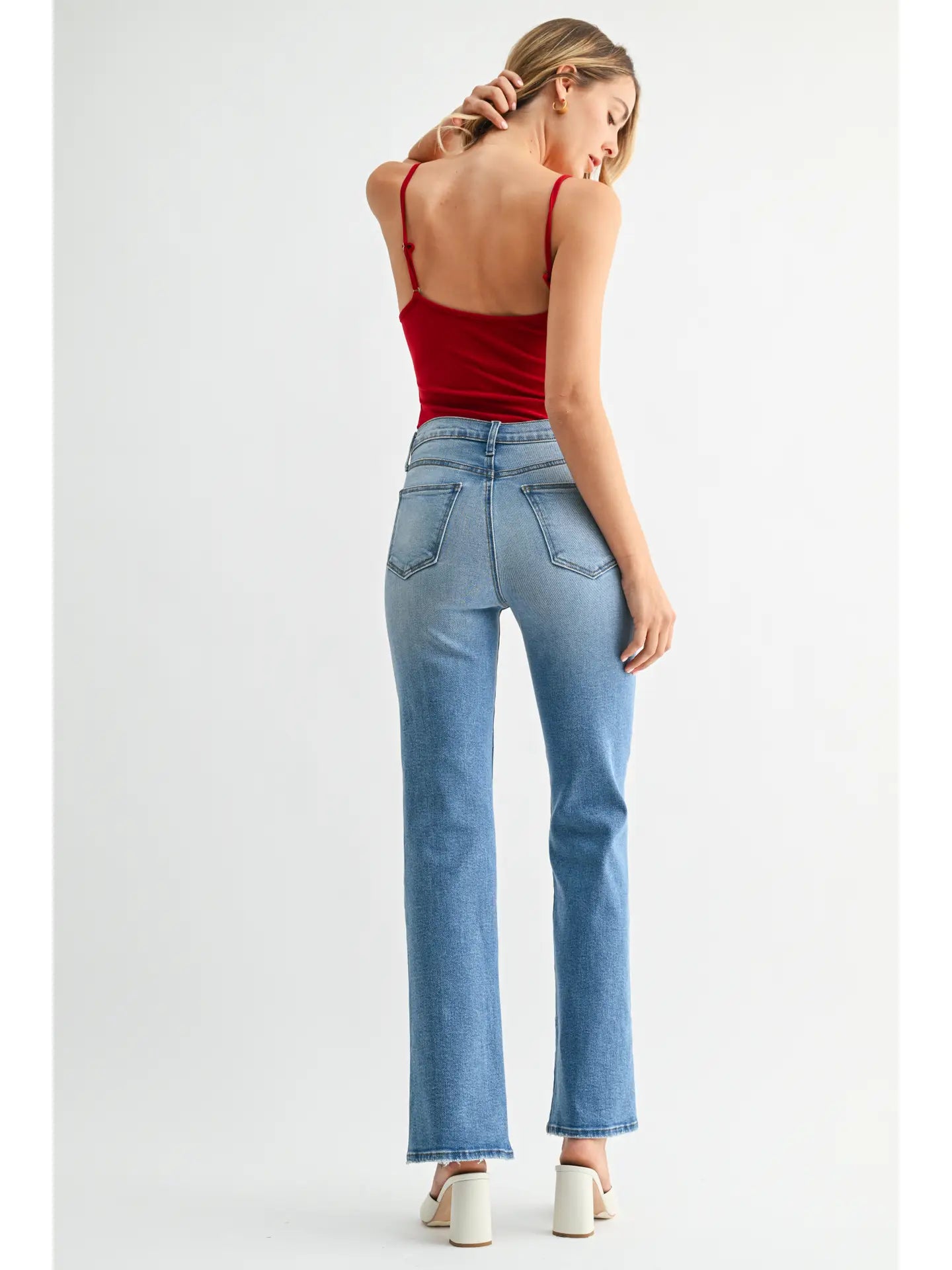 Med - Vintage Relaxed Slight Flare