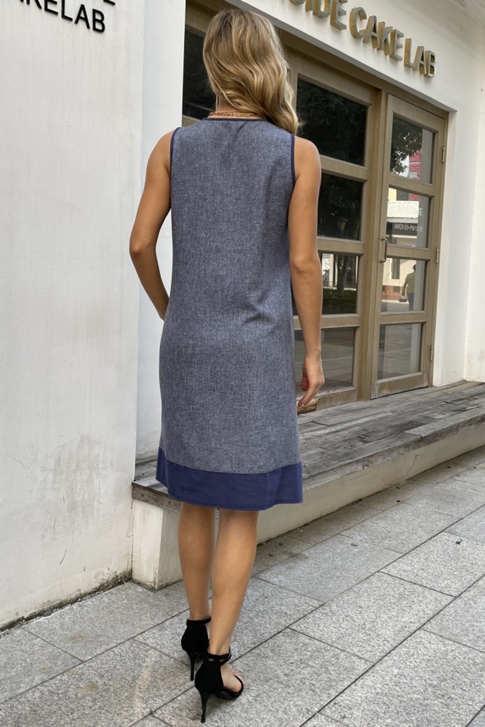 Pre-Order Contrast Trim Round Neck Dress