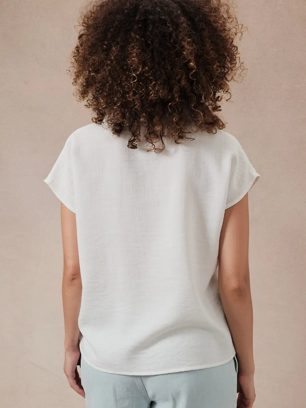 Wide Shoulder Sleeveless Button Down Shirt