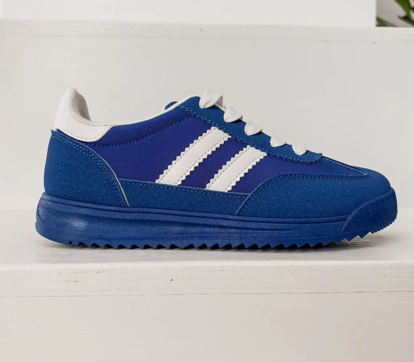 Tokyo sneaker