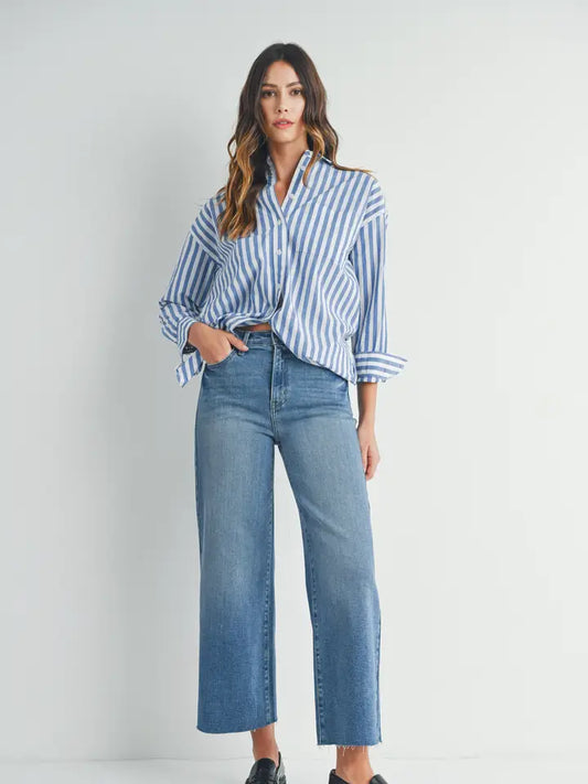 Med - Scissor Cut Wide Leg