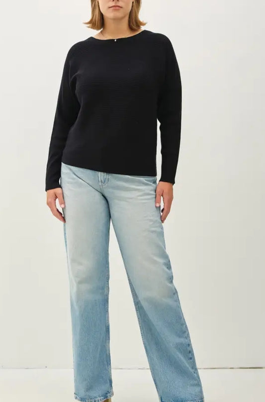 Curvy Boat Neck Dolman Sleeve Pullover