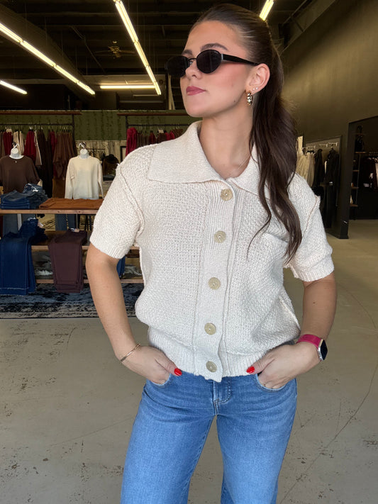 Short Sleeve Collared Sweater Knit Top