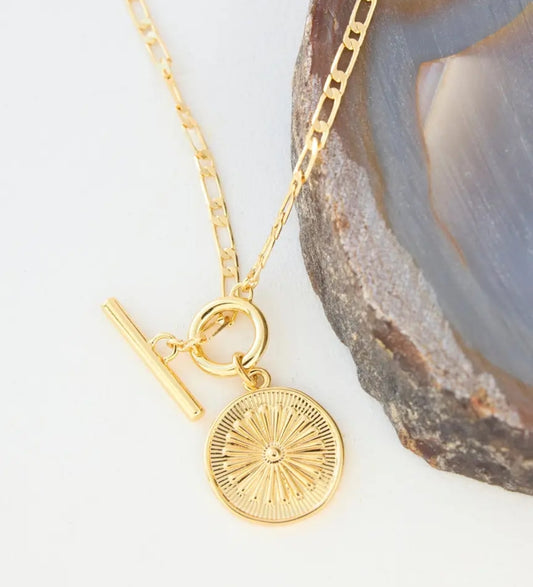 Ray Pendant Necklace
