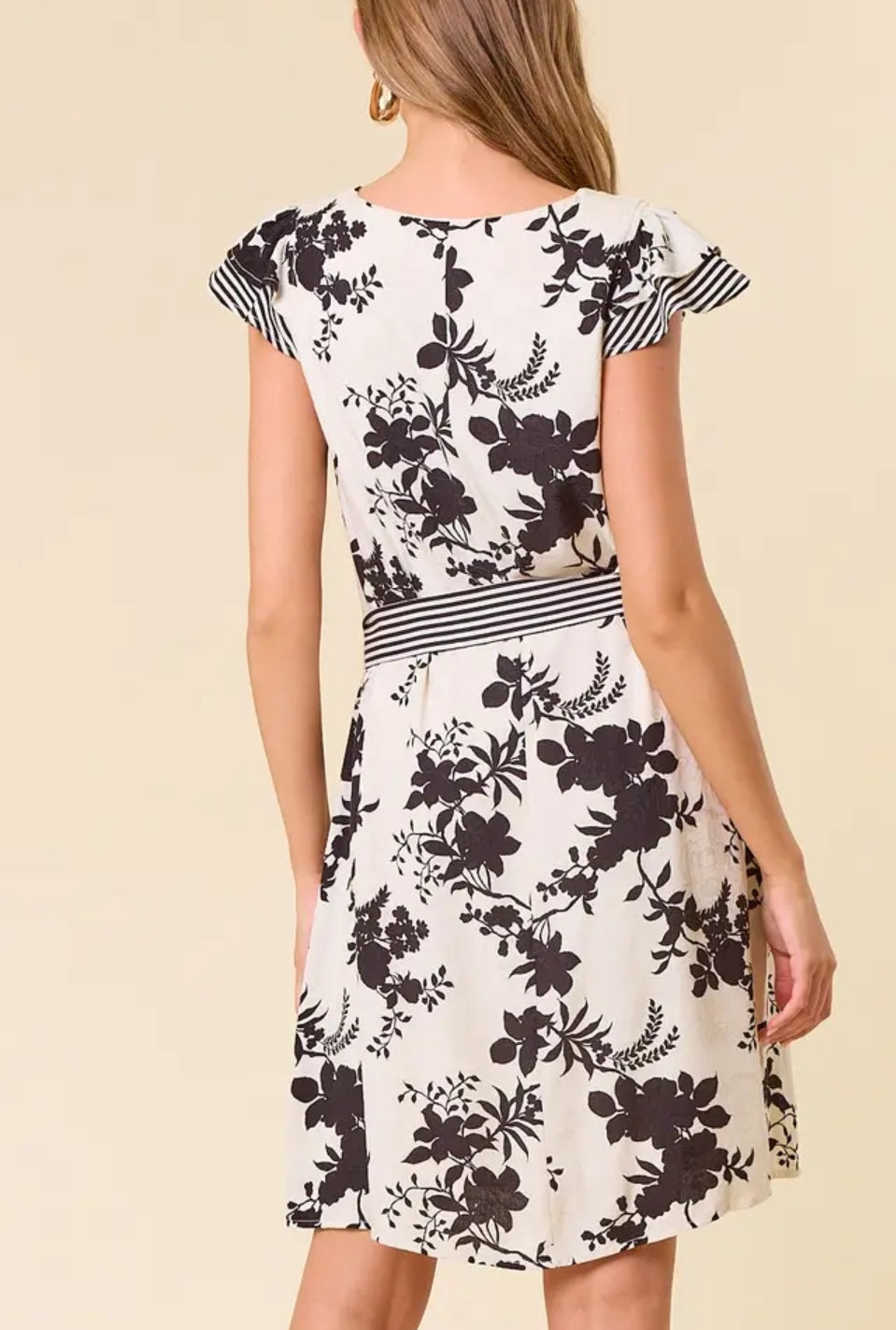 Floral Jacquard V-Neck Butterfly Cap Sleeve Dress