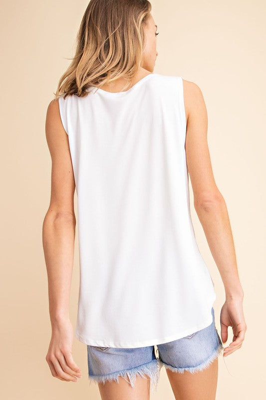 Curpo Slitted Twisted Front Sleeveless Knit Top