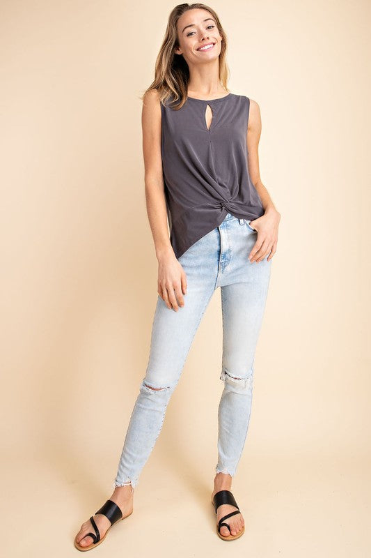 Curpo Slitted Twisted Front Sleeveless Knit Top
