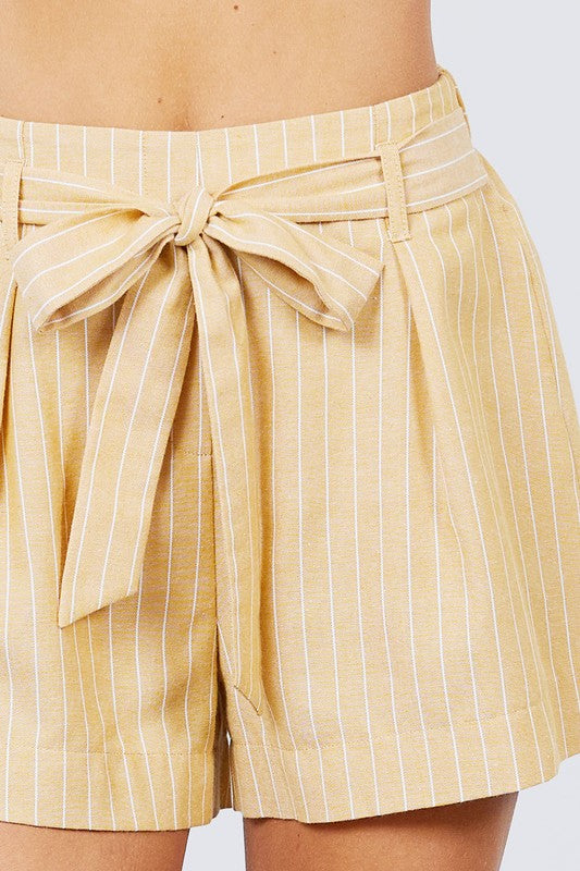 Waist Bow Tie Stripe Short Pants Curvy Style!