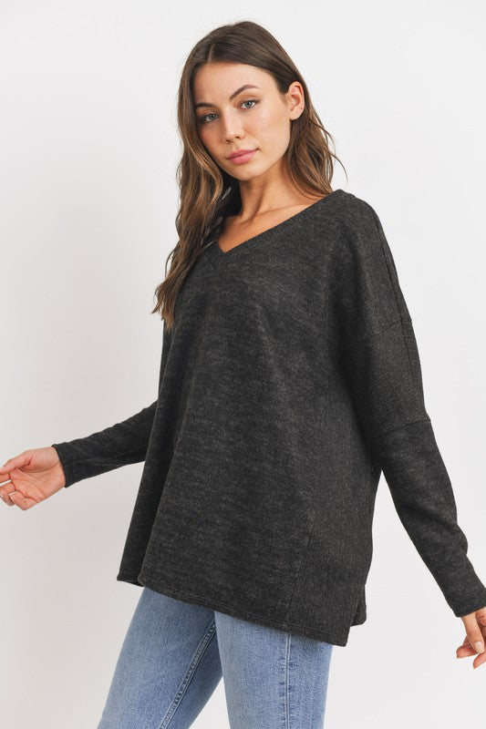 V-Neck Long Sleeves Contrast Wool Brushed Knit Top!
