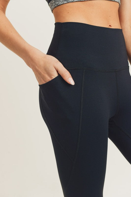 Tapered Band Essential Solid Highwaist Leggings!