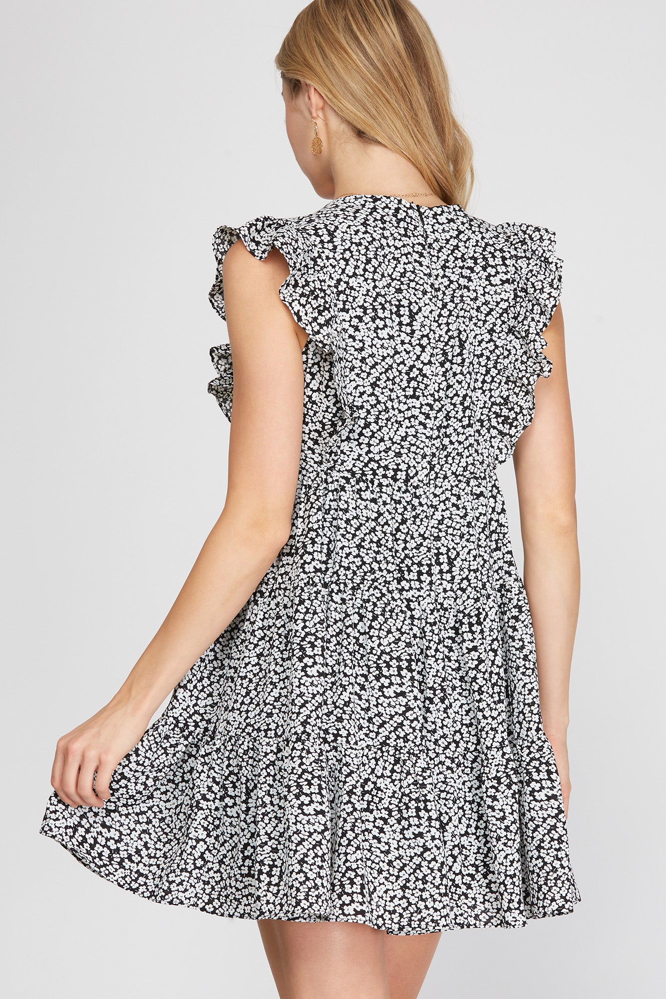 Sleeveless Woven Print Dress!