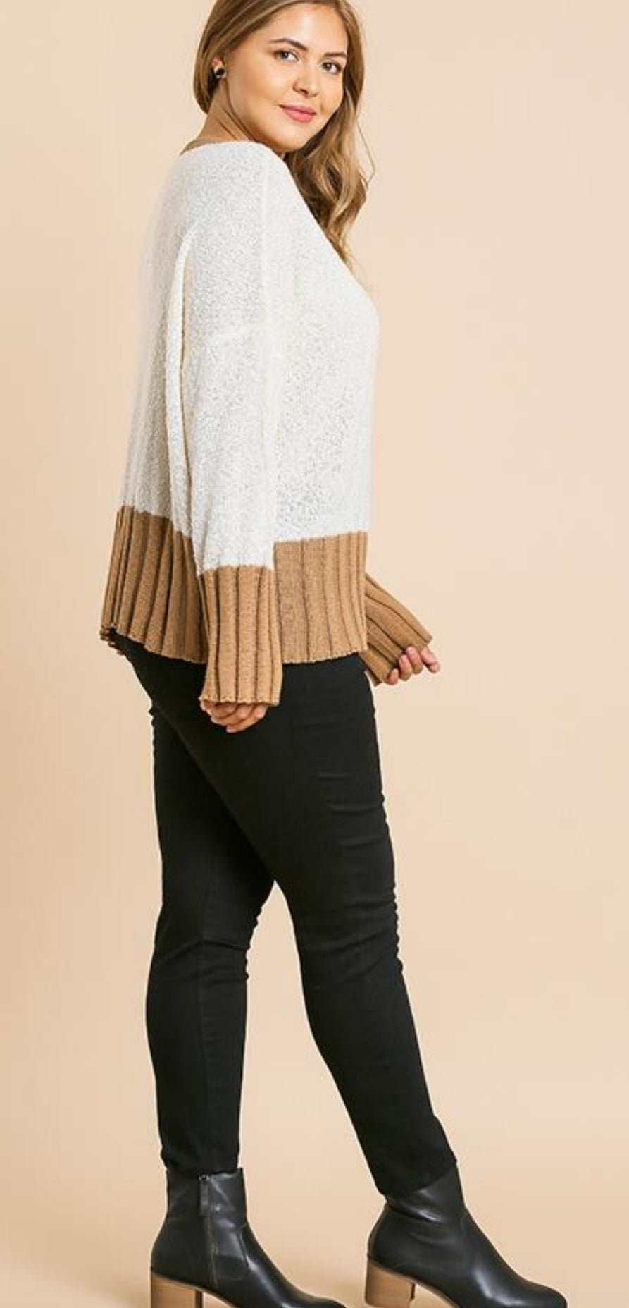 Curvy Style Soft Knit Pullover Sweater!