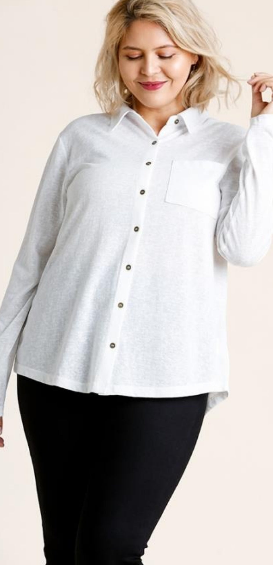 Curvy Style Collared Long Sleeve Knit!
