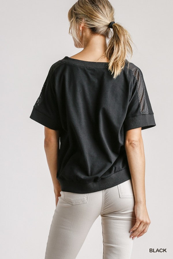 Athletic Mesh V-Neck Short Sleeve Top with Ribbed Hem!